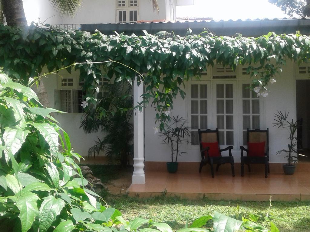 Anusha Apartment 15 Homestay Галле Экстерьер фото